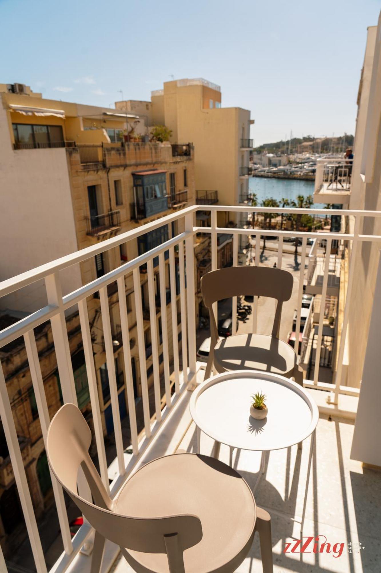 Stuart Rooms By Zzzing Gzira Dış mekan fotoğraf